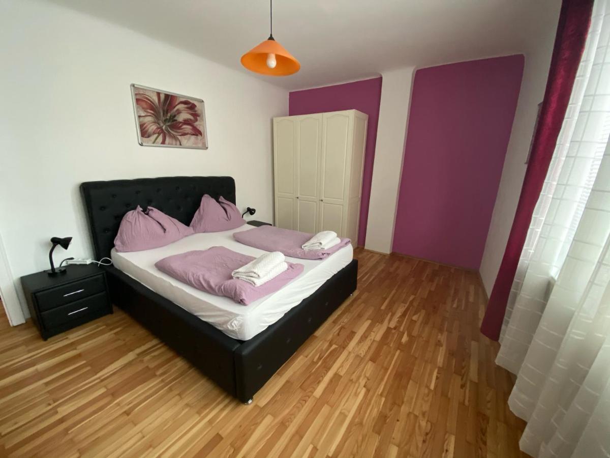 Apartment Domino Wenen Buitenkant foto