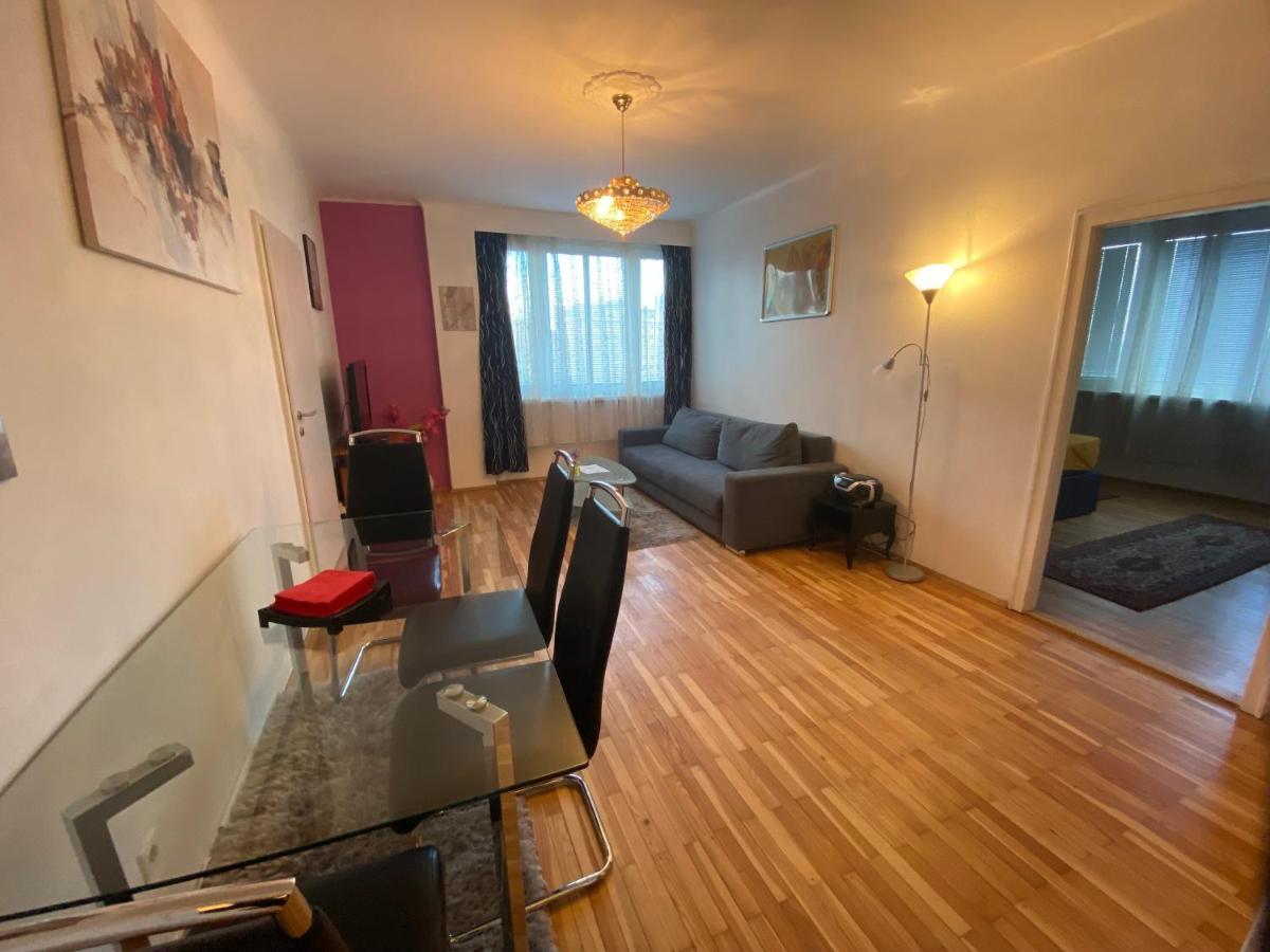 Apartment Domino Wenen Buitenkant foto