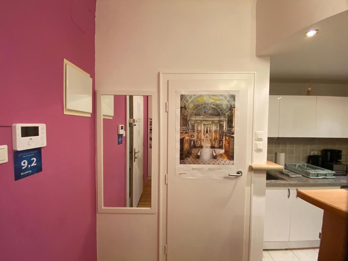 Apartment Domino Wenen Buitenkant foto